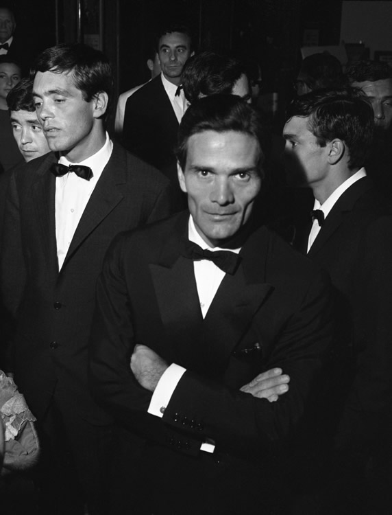 Pier Paolo Pasolini. Sotto gli occhi del mondo